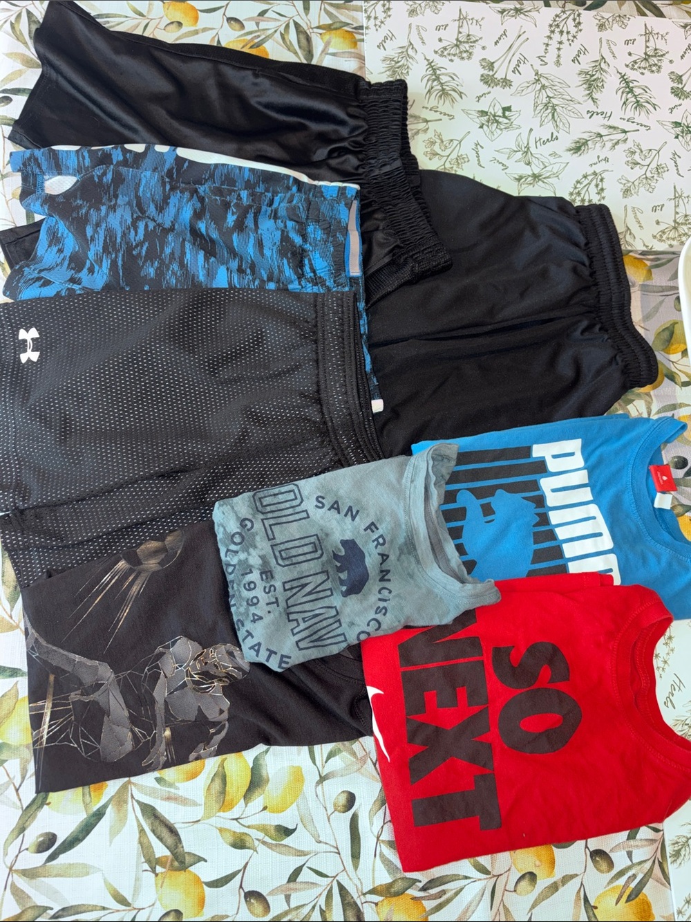 Youth Boys 8pc Activewear Lot - Nike Puma Under Armour Old Navy sz 6-8